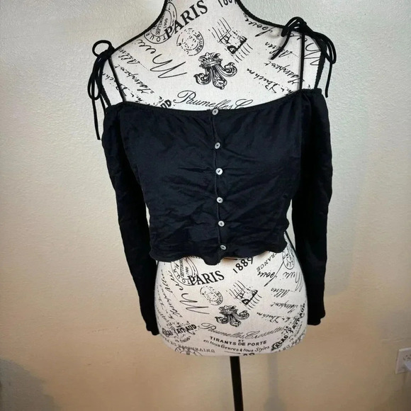 Zara Off the Shoulder Float Black Long Sleeve Cropped Blouse Size Medium - Picture 2 of 9